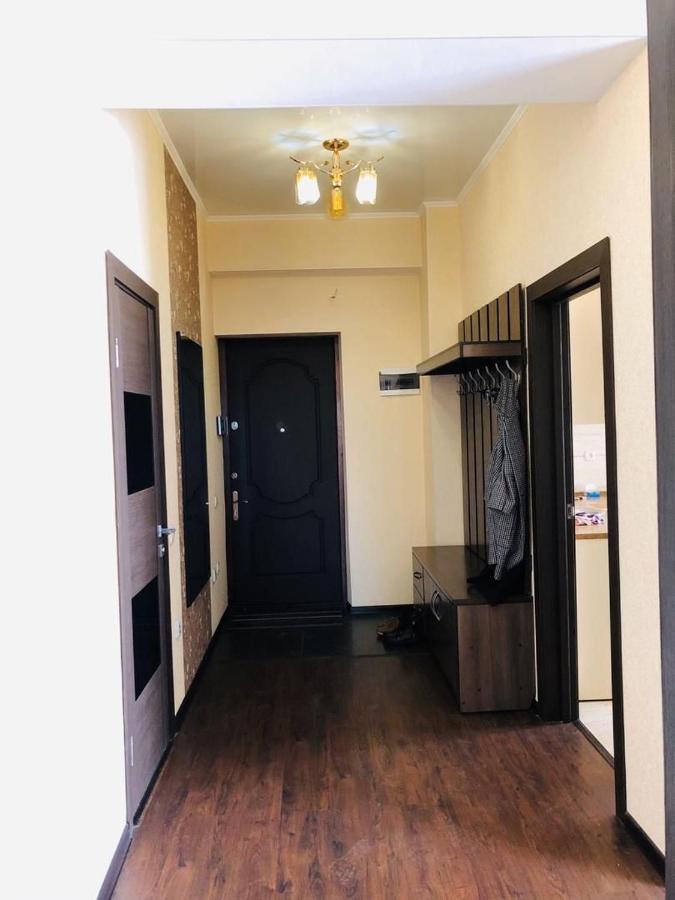 Квартира В Центре Бишкека! Exterior foto